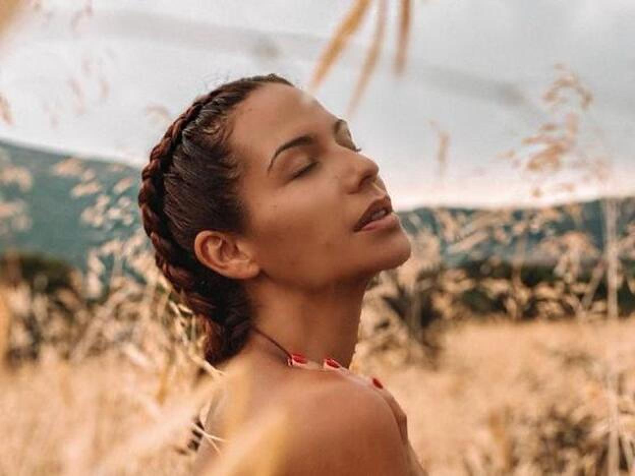 Hay cosas súper ricas que puedes comer y que conseguirán que tu entrenamiento sea mucho mejor. Descúbrelas pinchando en la foto.