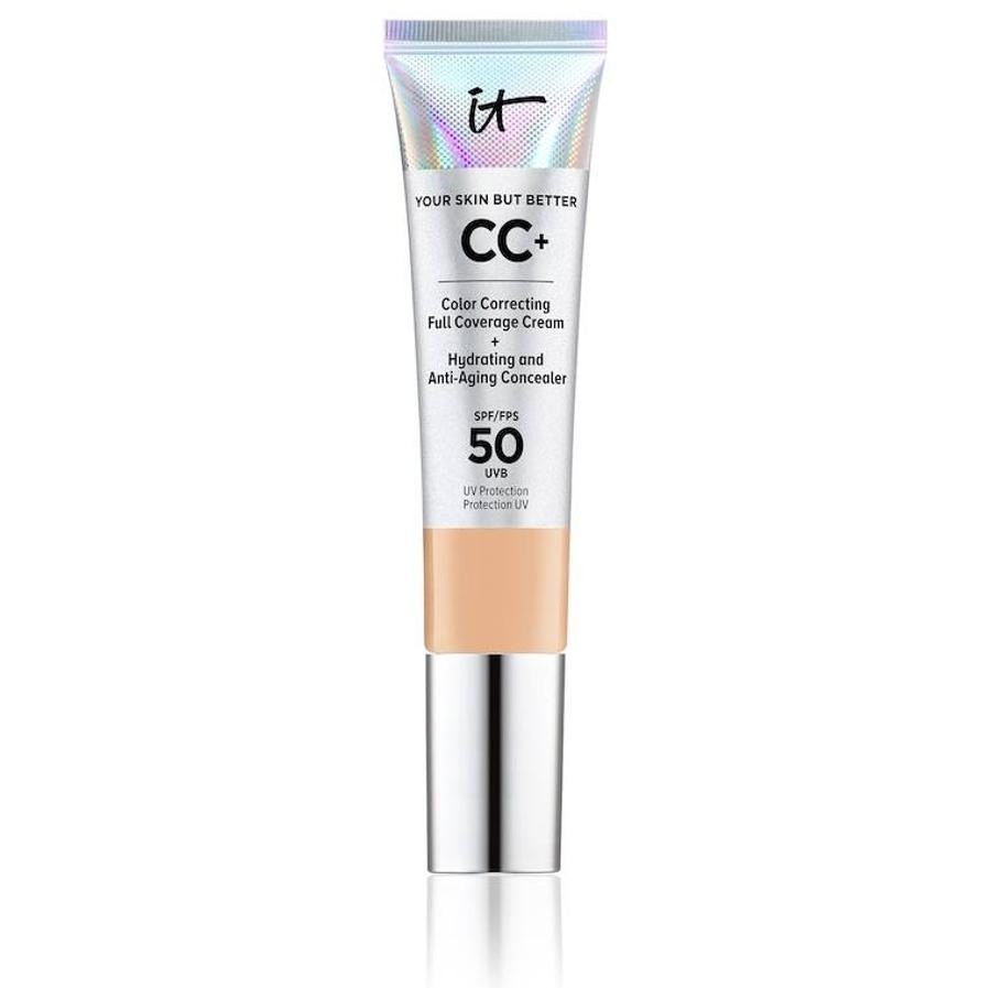 Además de conseguir un efecto buena cara al momento, con la CC+Cream SPF 50 de It Cosmetics protegerás tu piel de los rayos del sol. Un único paso que da a tu piel hidratación, protección y que proporciona una alta cobertura consiguiendo una piel tersa y libre de imperfecciones. (37 euros)