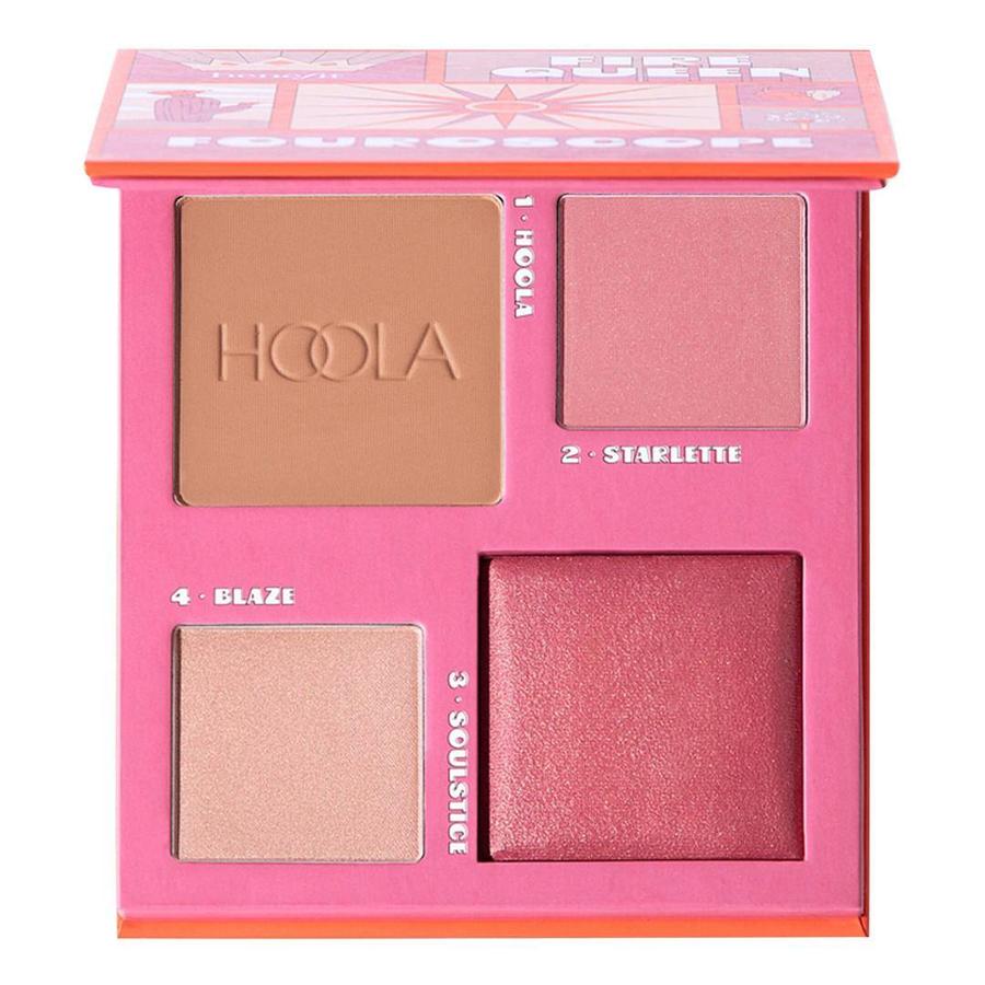 Benefit ha lanzado este verano una paleta que combina lo mejor de sus coloretes, correctores e iluminadores. Las paletas Fouroscope son una edición limitada disponible en tres combinaciones entre las que encontrarás productos tan icónicos de la marca como Hoola, Georgia o Dandelion. (39,99 euros)