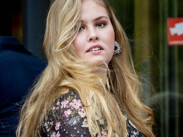 Fotos: Los mejores looks de Catalina Amalia de Orange que demuestran que a sus 17 años ya es un icono de estilo por delante de la princesa Leonor