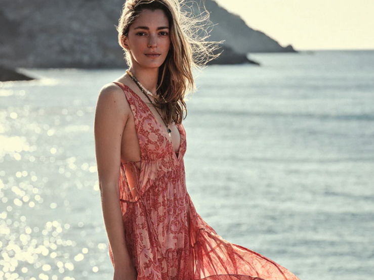 Fotos: Vestidos maxi súper favorecedores, faldas y tops tendencia, sandalias cómodas... Los 10 chollos que nos gustaría encontrar en las rebajas de verano de Mango