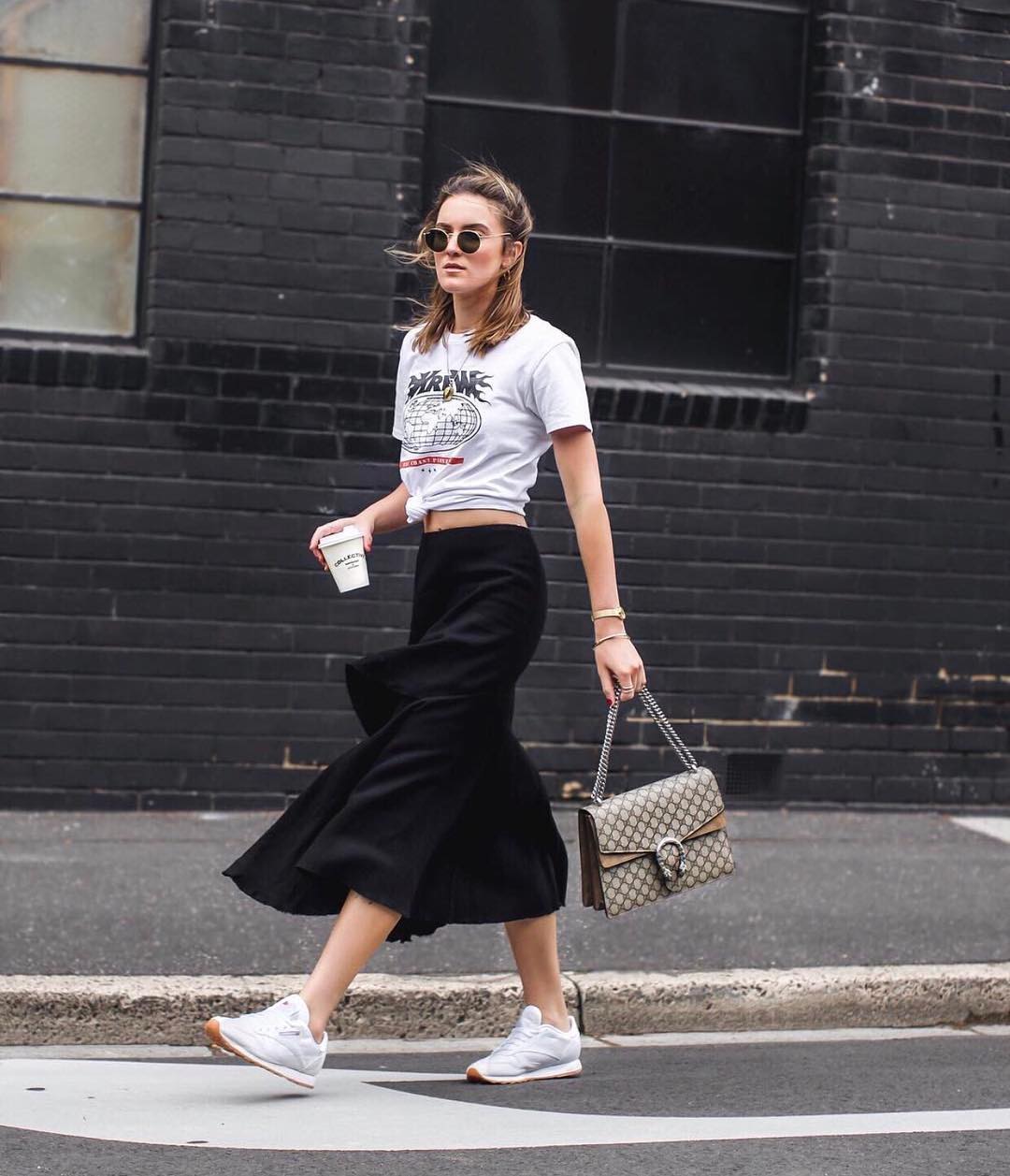 Pincha en la imagen para descubrir las faldas de Mango que triunfan esta temporada y sientan de maravilla.