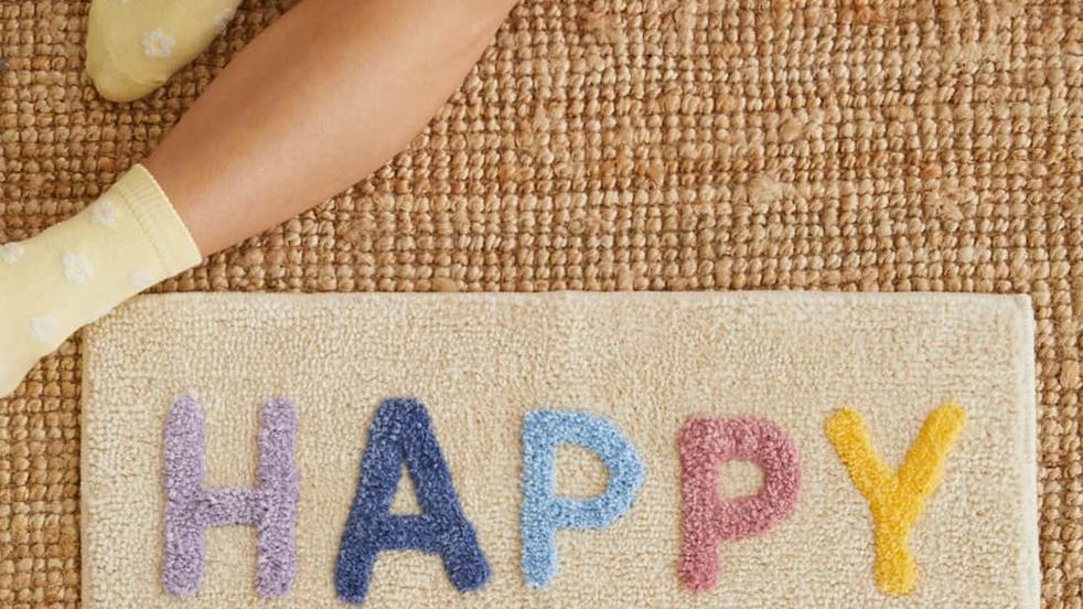 Con la nueva colección de Stradivarius vas a aprender a bordar, a pintar y a decorar tu casa con piezas ideales