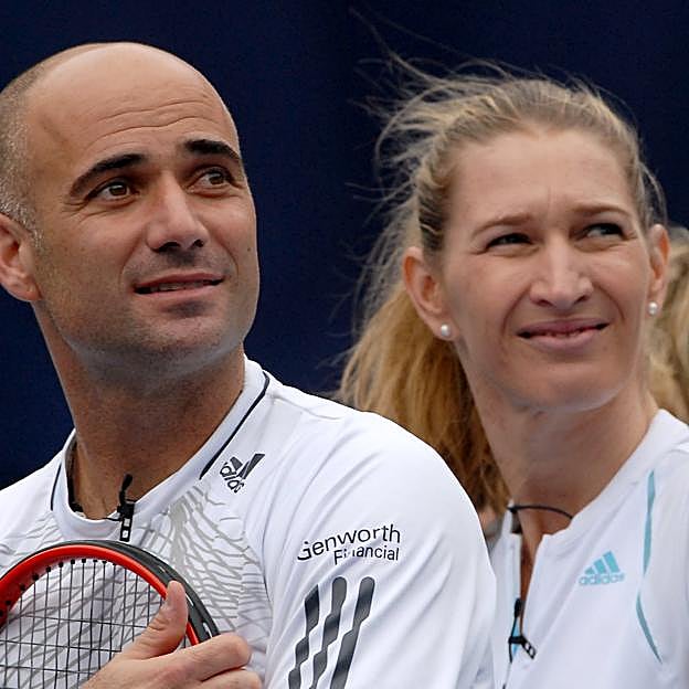 La nueva vida de Steffi Graf, la reina eterna de Roland Garros que cumple 20 años de historia de amor perfecta con André Agassi: ella le rescató de las drogas y le embarcó en los disfraces locos