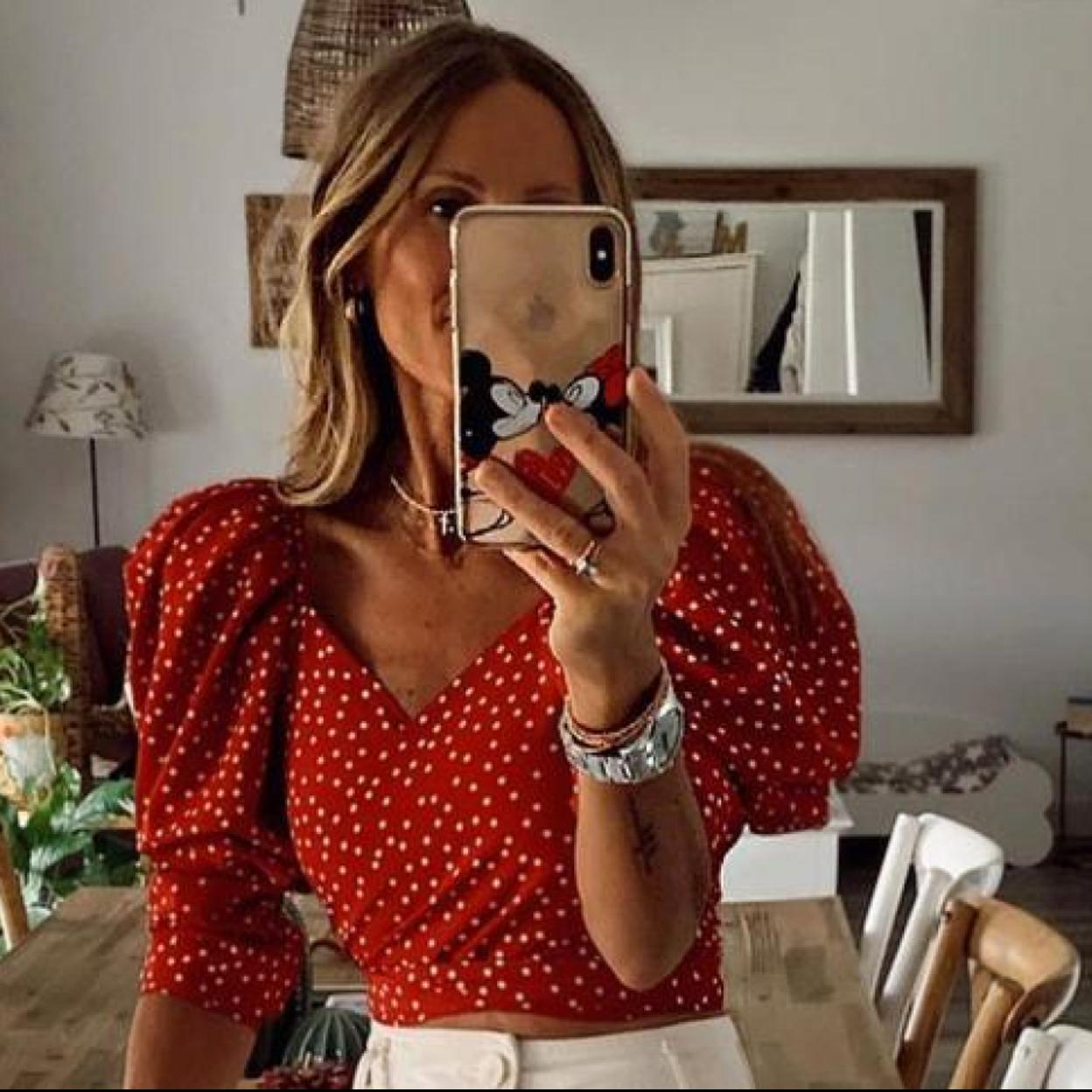 Pincha en la foto para ver el mejor truco de estilo que arrasa esta temporada y que vas a querer incorporar a tu armario