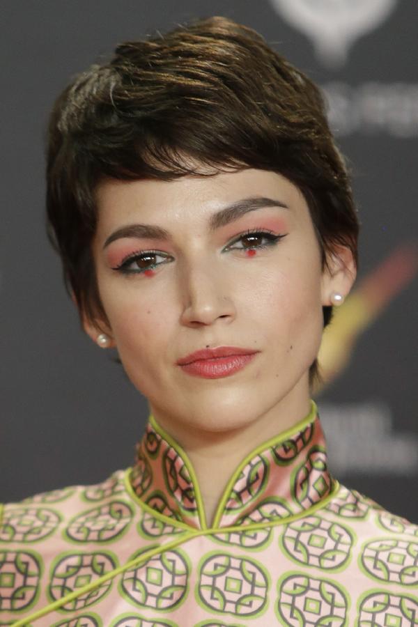 Esta ha sido una de las veces en las que Úrsula ha llevado el pelo más corto. La actriz ha defendido el corte garçon de maravilla.