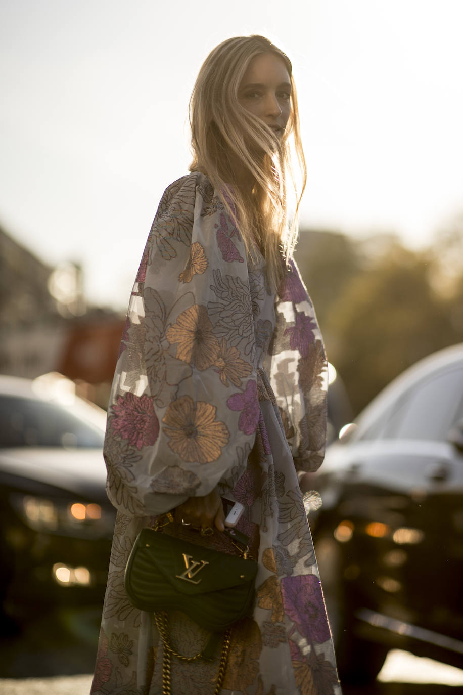 Un maxi vestido boho con estapado de flores, romántico y muy femenino.