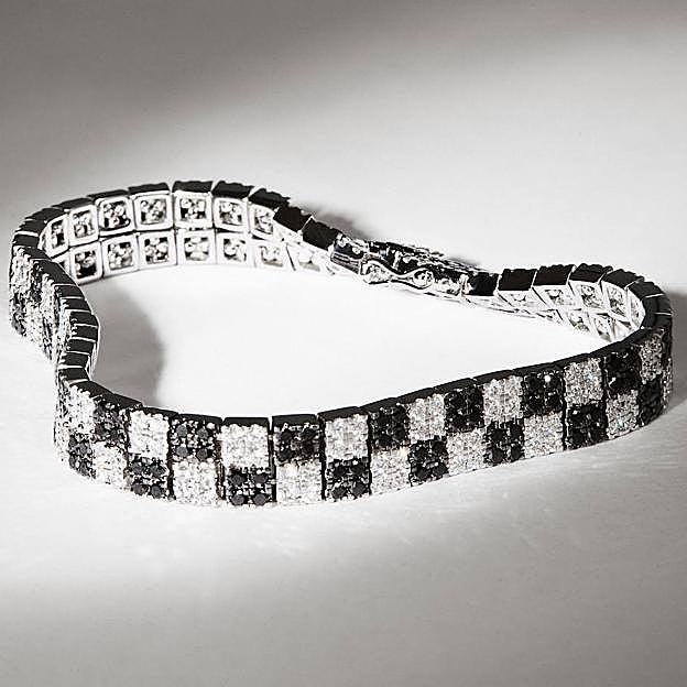 Imagen principal - Las marcas de joyas más originales y elegantes que necesitas conocer si quieres hacer tu estilo único