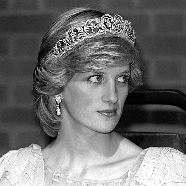 El peor cumpleaños de Diana de Gales que culminó con su romance por despecho con Dodi Al Fayed y un final trágico de la pareja en París