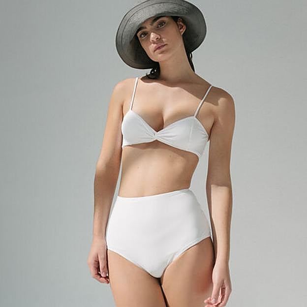 Bikini blanco dos piezas Jade Blanc. (130 euros).