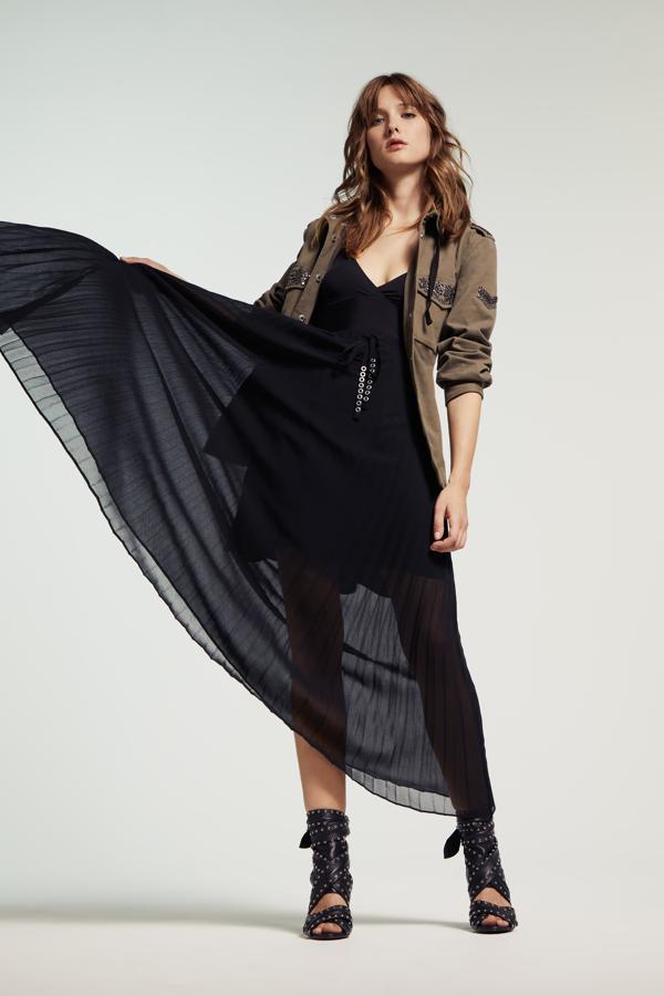 Negra, de Ikks (67,50 euros).