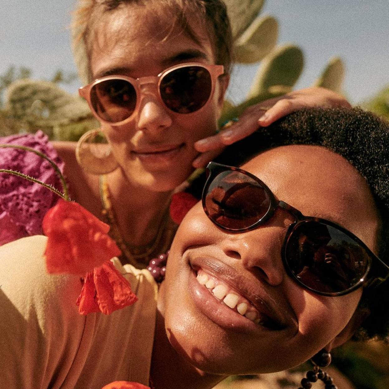 Sézane lanza su primera colección de gafas de sol