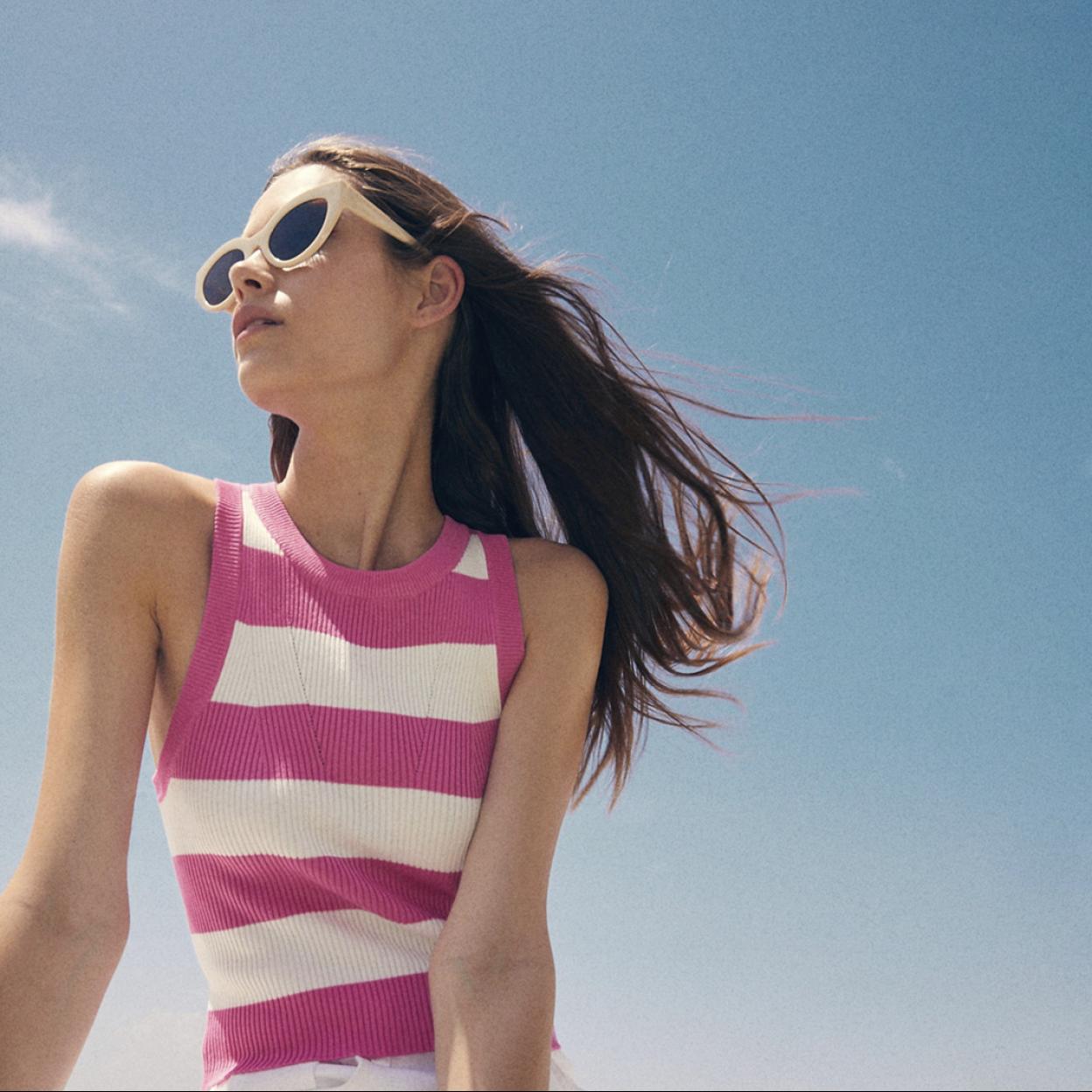 Pincha en la imagen y descubre 9 prendas de rayas marineras que nunca fallan y con las que tu armario va a ser el más elegante de la temporada.