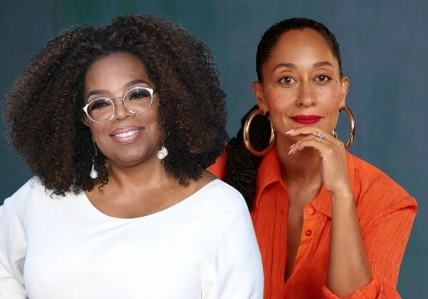 Oprah Winfrey y Tracee Ellis Ross. Crédito: Getty.