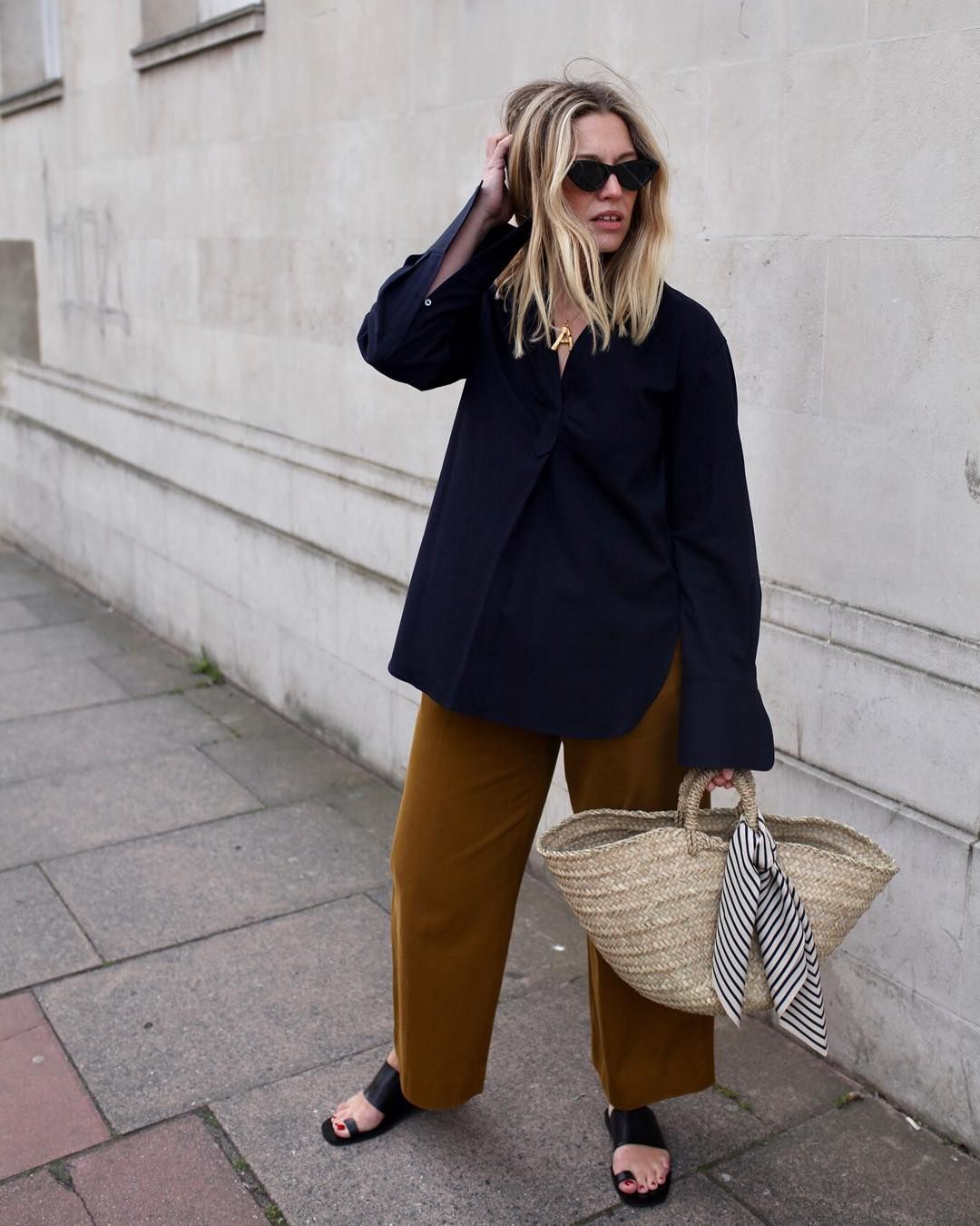 Mujer pelo largo y ondulado
