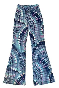 Imagen secundaria 2 - Vestido de GAP, bikini de Onne y pantalones de Santana de Mora.