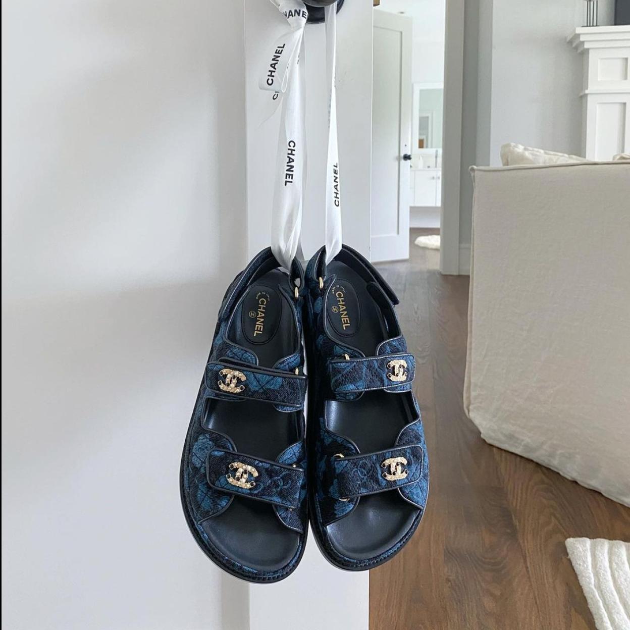 Sandakuas ugly de Chanel./