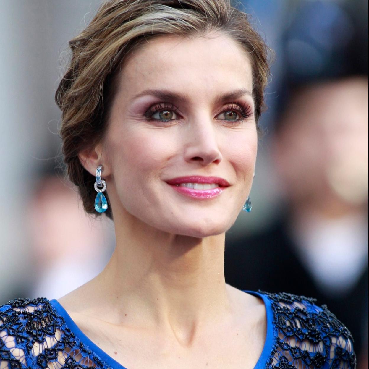 Pincha en la imagen para descubrir las 5 razones beauty por las que la Reina letizia debería tener su propia cuenta de Instagram.