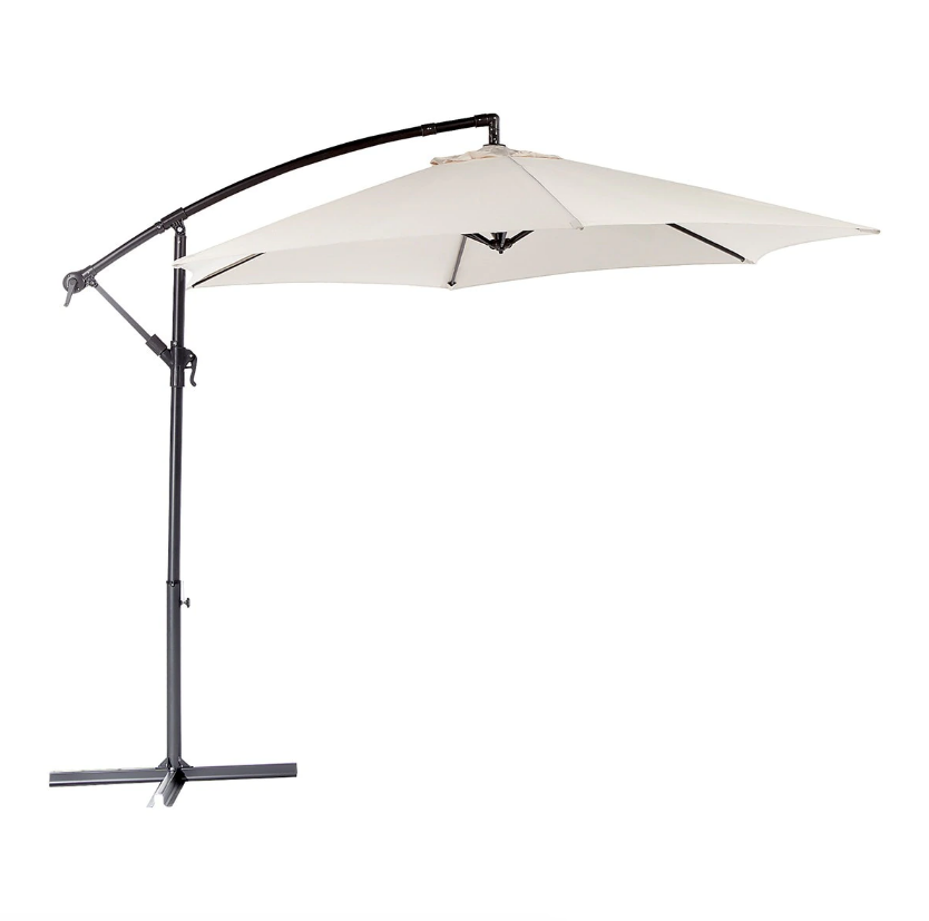 Esta sombrilla XXL con posición ajustable de El Corte Inglés (59.95 euros).