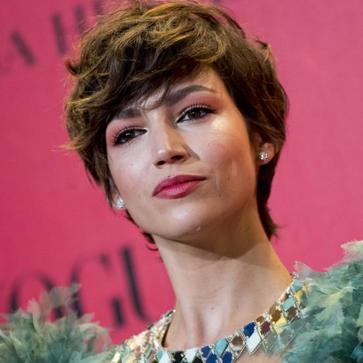 Imagen secundaria 1 - Olivia Wilde, Úrsula Corberó e Inma Cuesta.