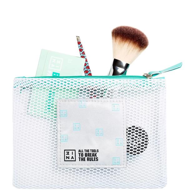 En verano nos maquillamos muy poco. Por eso, con este neceser de maquillaje de 3INA te será más que suficiente. Cuesta 4,95 euros.