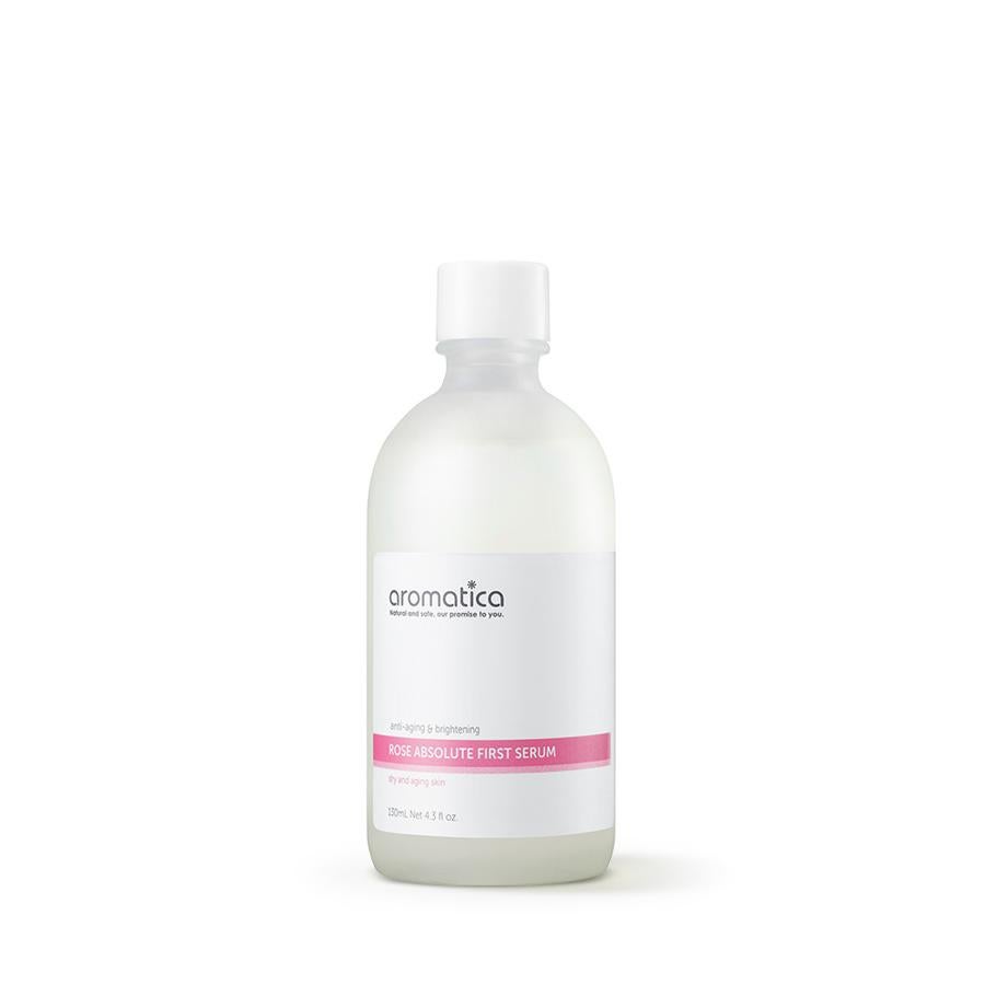 Los cosméticos en formato mini son tendencia y en esta lista tenía que estar. El sérum de Aromatica lucha contra las arrugas y aporta luminosidad a la piel. Reduce las líneas de expresión y aumenta las propiedades antioxidantes gracias a sus ingredientes. 14,90 euros