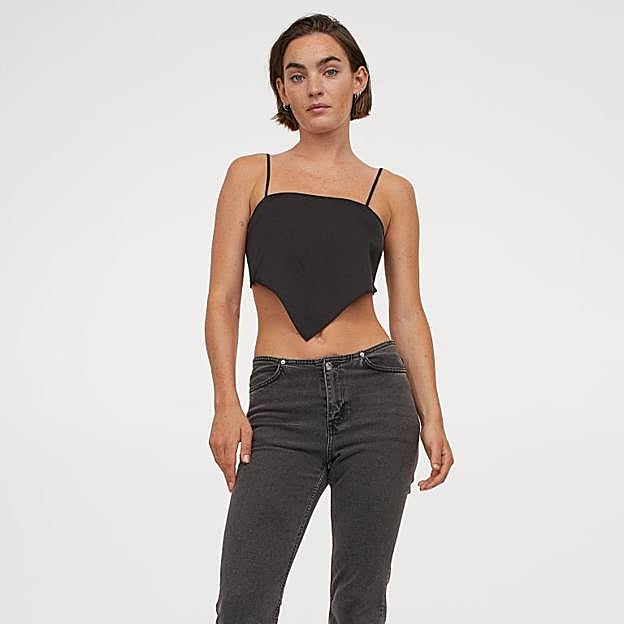 Imagen principal - Créetelo: todos estos looks inspirados en los 2000 hoy vuelven a estar de moda