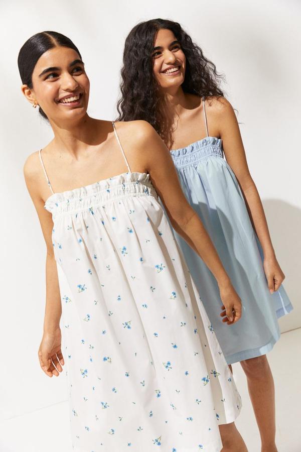 Mini vestidos de tirantes de la nueva colección de H&M (14,99 euros)