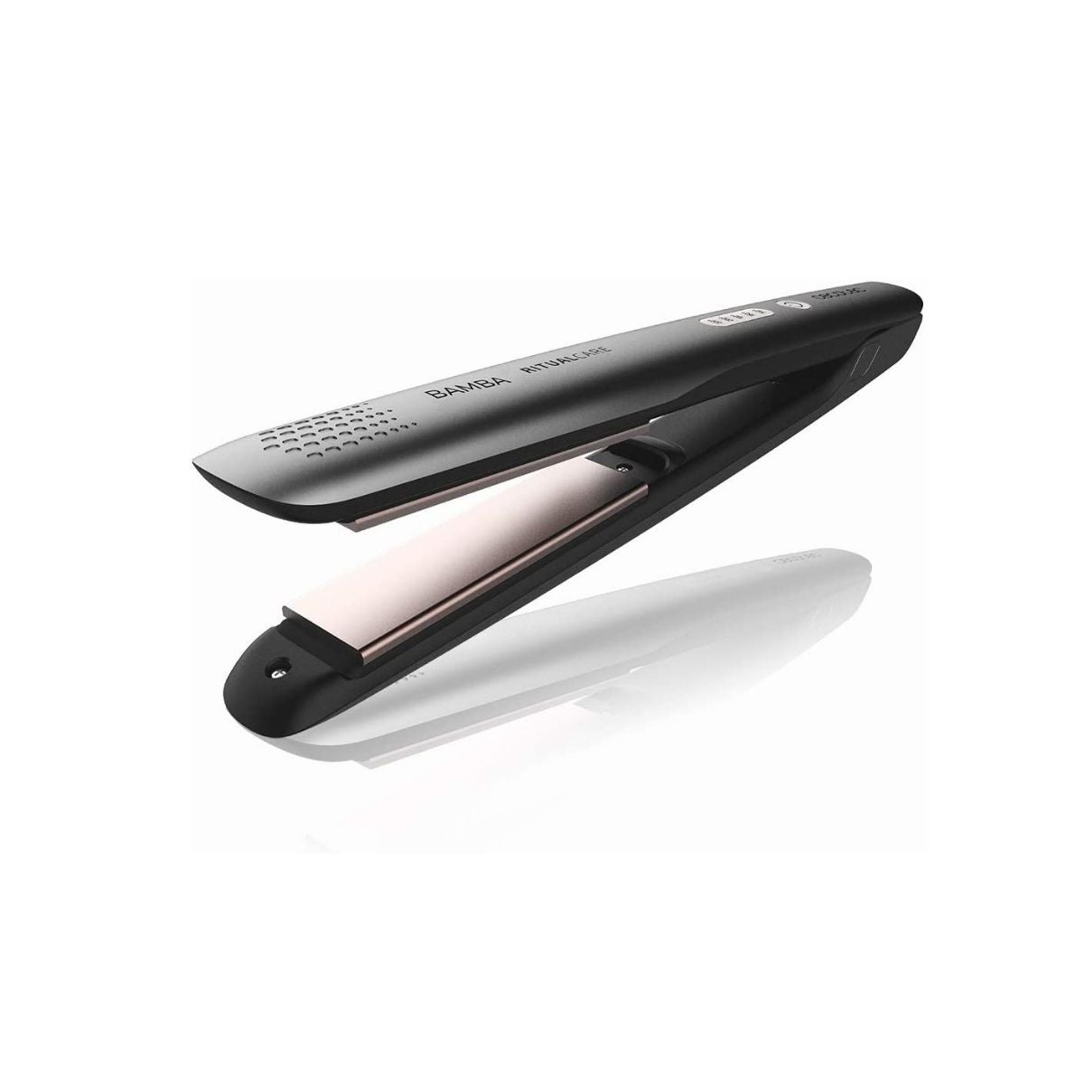 La plancha del pelo Bamba RitualCare 880 Hidraprotect cuenta con un revestimiento de Queratina y aceite de Argán que aporta vitamina E para un cabello brillante, sano y suave. Cuenta con una temperatura ajustable entre 160 ºC y 220 ºC, y es apta para todo tipo de cabellos: desde más finos hasta más gruesos, y rizados. Cuesta 23,90 euros.