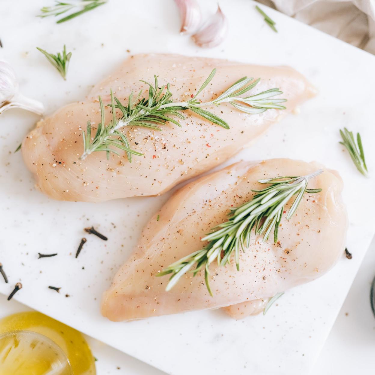 Pollo o pavo: qué carne magra es mejor para tu dieta y por qué es más saludable