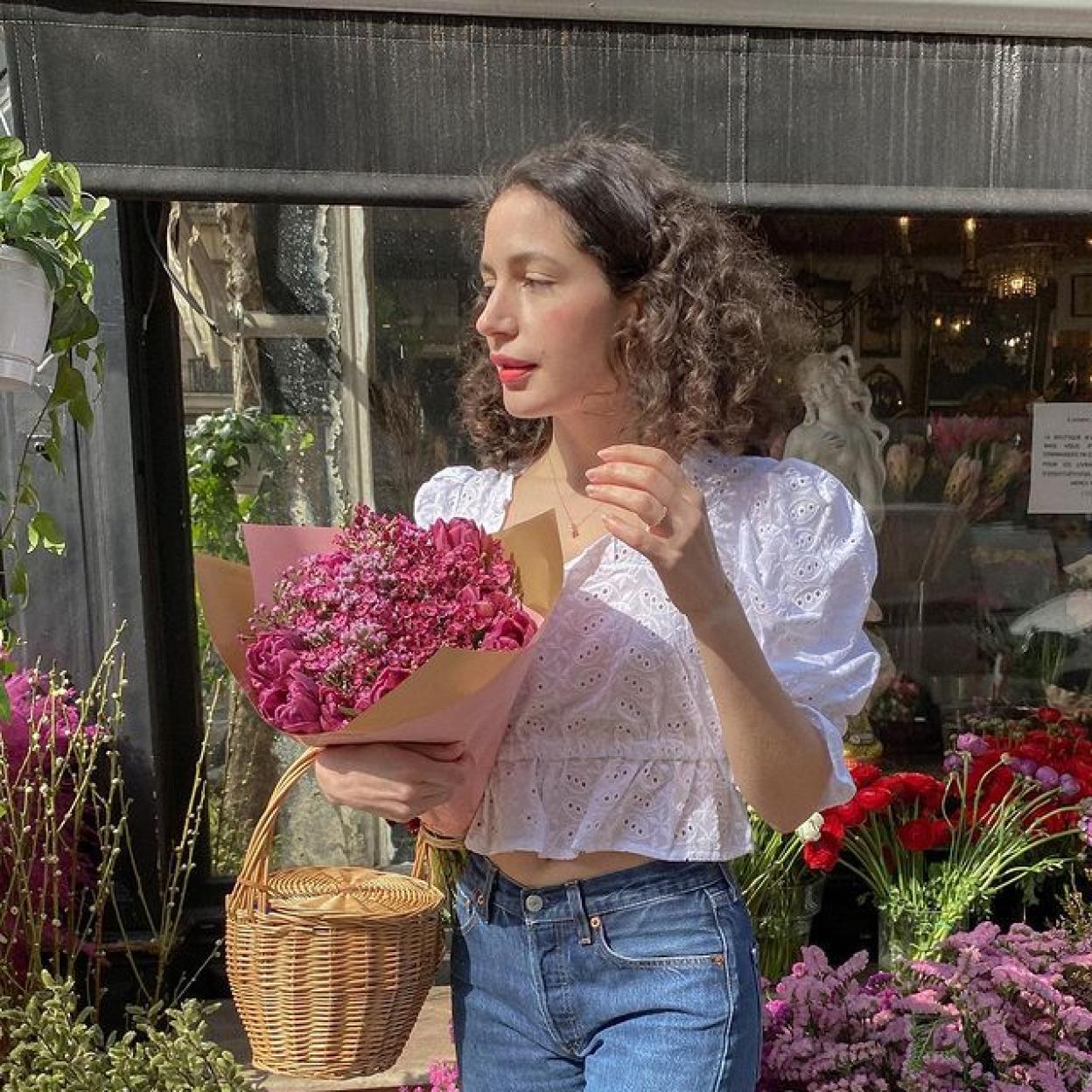 Pincha en la imagen para ver Las claves del estilo de las influencers francesas resumidas en 10 tendencias que tú también vas a querer llevar