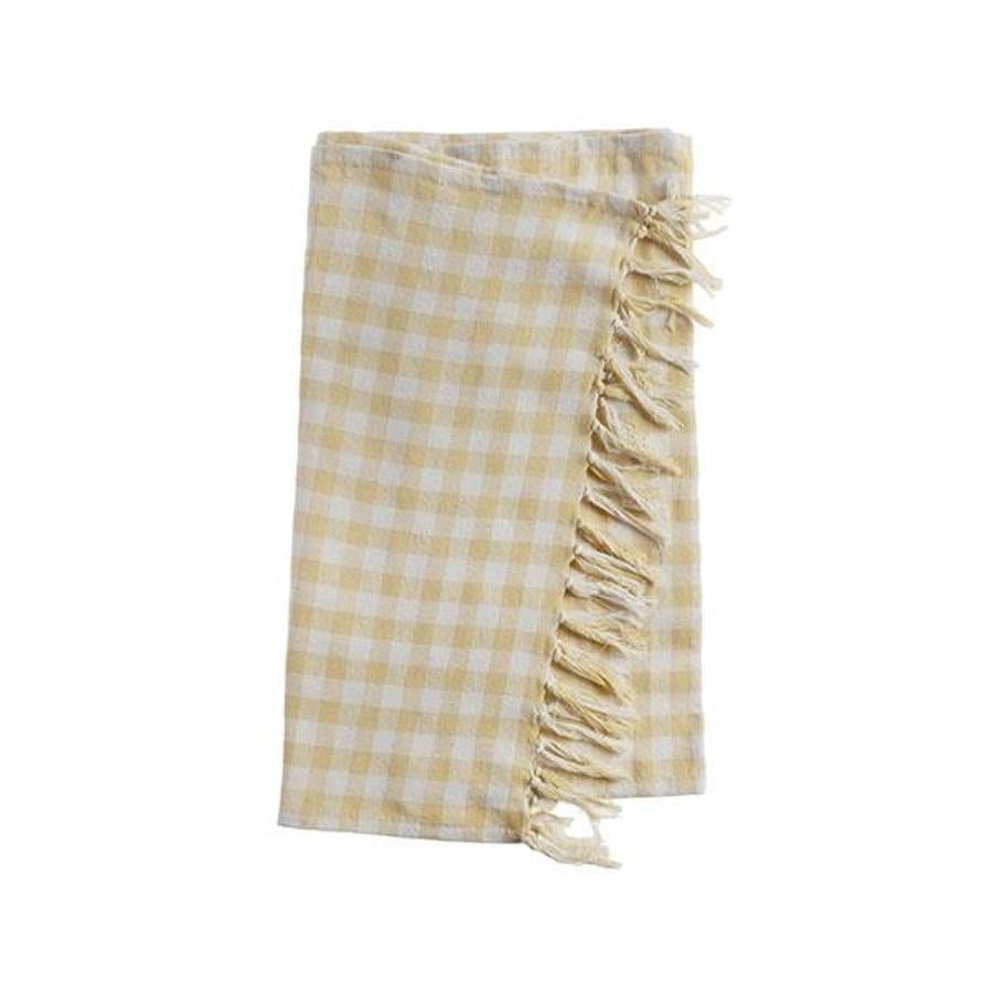 Camino de mesa (45x150 cm) con estampado de cuadros vichy en color amarillo. Tiene un precio de 4,99 €.