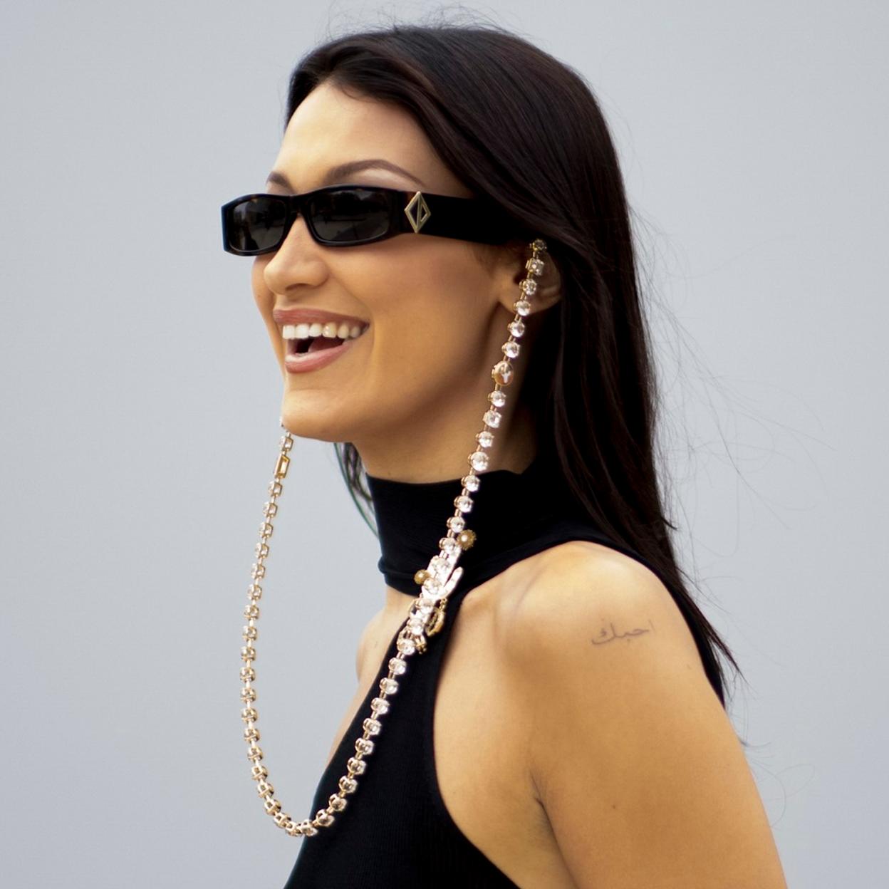 Pincha en la imagen para ver aceites en seco para hidratar el rostro, el cuerpo o el pelo perfectos para meter en tu maleta de verano y ahorrar espacio.