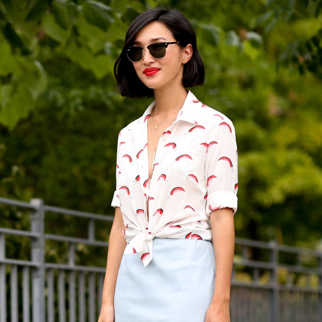 Pincha en la imagen para descubrir cómo llevan las famosas e influencers la prenda más difícil, el bralette