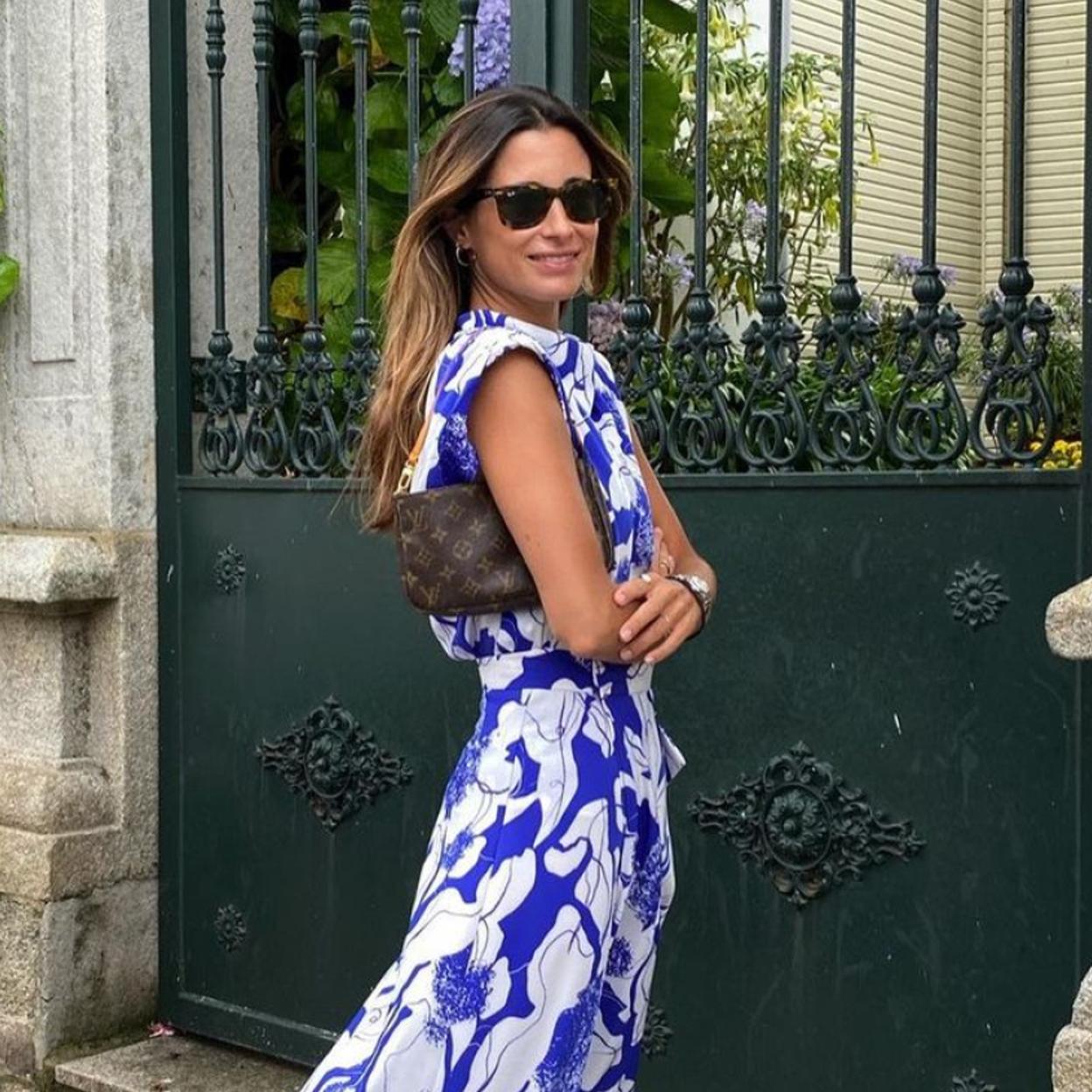 Pincha en la imagen para ver las sandalias planas de las rebajas de Sfera que son súper tendencia y cuestan menos de 15 euros.