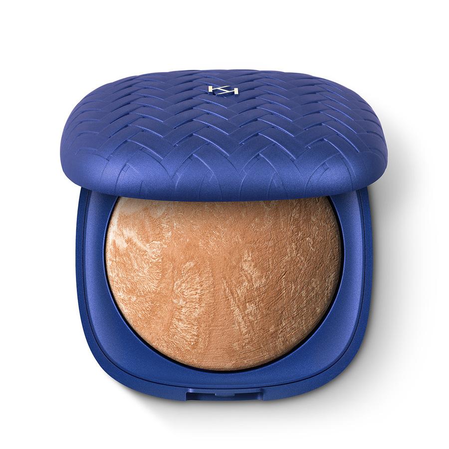 ¿Un bronceador suave y que consiga el efecto de una diva en la isla de Sicilia? Dolce Diva Baked Bronzer de Kiko es el bronceador de este verano. Tienes tres opciones a elegir, con una elegante mezcla bicolor o monocromática. 16,09 euros