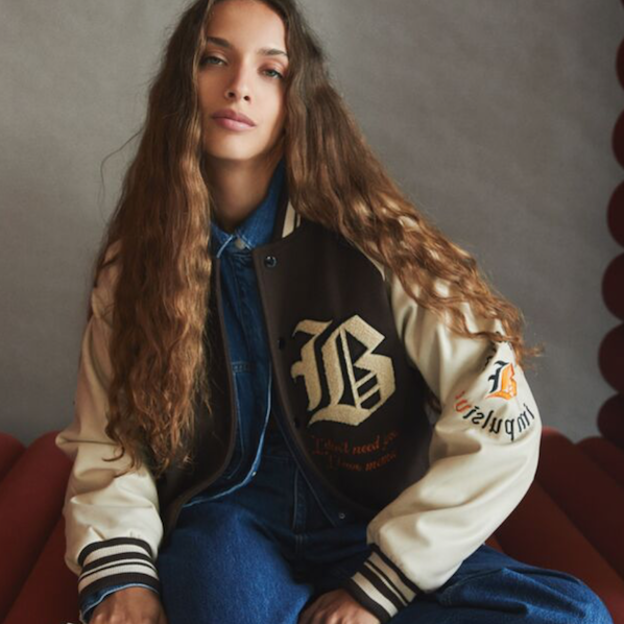 Pincha en la foto para ver chaquetas de entretiempo son perfectas para solucionar cualquier look.