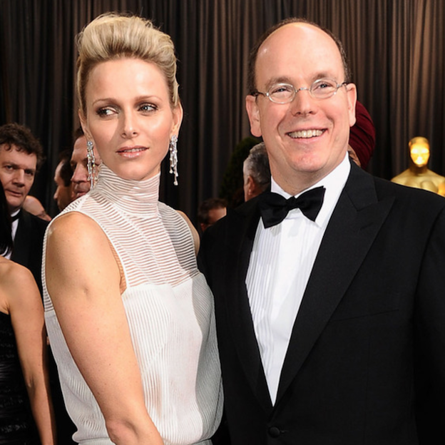 Uno de los mayores del príncipe Alberto era que su esposa fuera comparada con Grace Kelly. Si quieres saber qué relación tenía Grace Kelly con sus hijos, pincha en la imagen.