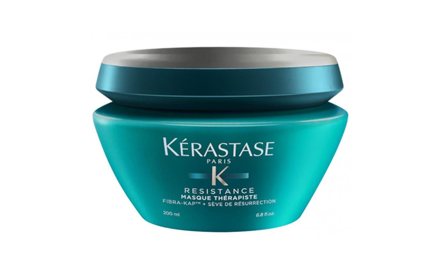 Mascarilla capilar reparadora con una textura cremosa y espesa que te ayuda a reparar el cabello dañado y castigado. La mascarilla tiene una acción que repara la fibra desde el núcleo permitiendo que el cabello recupere su elasticidad y fuerza proporcionando un pelo revitalizado, suave, bello y tonificado, con un aspecto más saludable. La puedes encontrar en Primor rebajada por 24,67 euros (precio habitual: 41,70 euros).