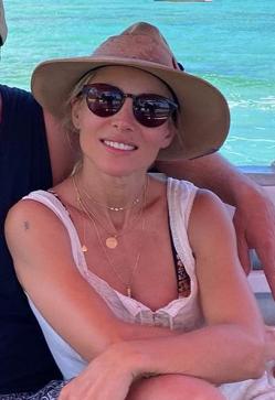 Imagen secundaria 2 - Marta Hazas, Ana Boyer y Elsa Pataky.