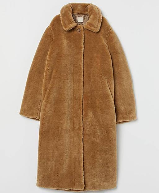 Abrigo en pelo sintético de H&M. 99 euros