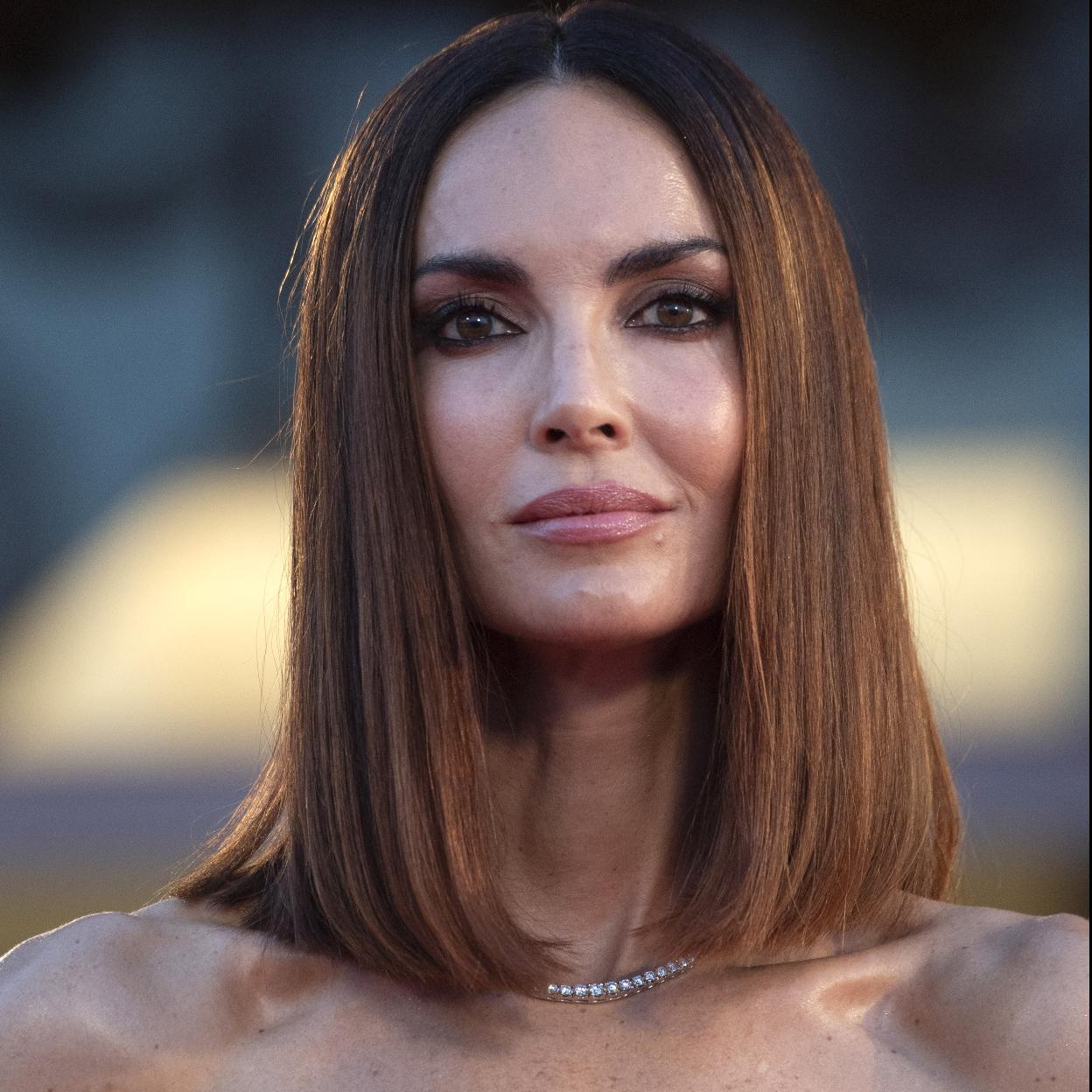 Pincha en la foto para descubrir los mejores beauty looks de la alfombra roja del Festival de Venecia.