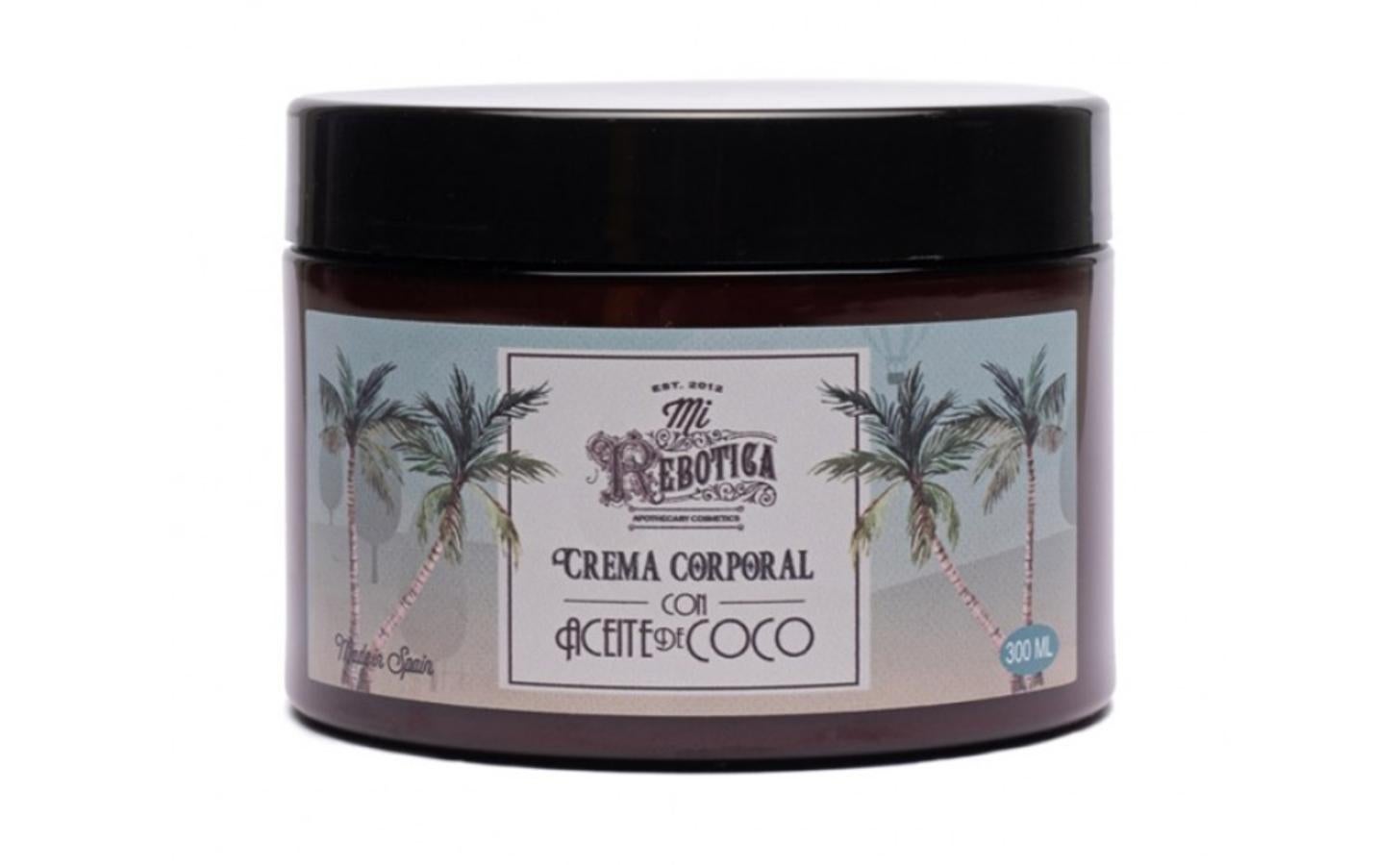La crema corporal con aceite de coco Mi Rebotica posee propiedades hidratantes y protectoras, aportando suavidad bajo un aroma energético y afrutado. Evita la sequedad de la piel, la protege y la repara, retrasando el envejecimiento gracias a su poder antioxidante. Encuéntrala en la web de Mi Rebotica por 9,95 euros (el envase e 300 ml).