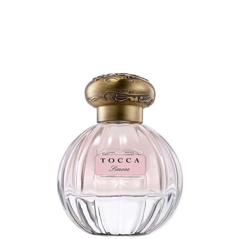 Sandía, extracto de limón o manzana son algunos de los ingredientes que tiene este perfume de Tocca Simone. Aunque vincules estas frutas al verano, en una colonia siempre queda bien porque trae frescura y dulzura (76,95 euros).