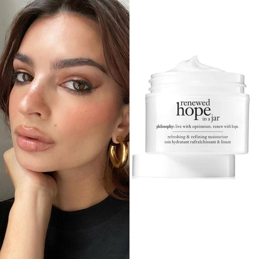 La modelo admitió que su favorito indiscutible y pieza central de su rutina de cuidado facial es esta crema hidratante. Perfecciona textura, apariencia de poros y aporta una luminosidad extrema mediante su fórmula con mezcla de hialuronato y extracto de frutas asiáticas. También la usa combinada con su base de maquillaje para un aspecto más natural, ligero y ‘glowy’. 40,45 euros.