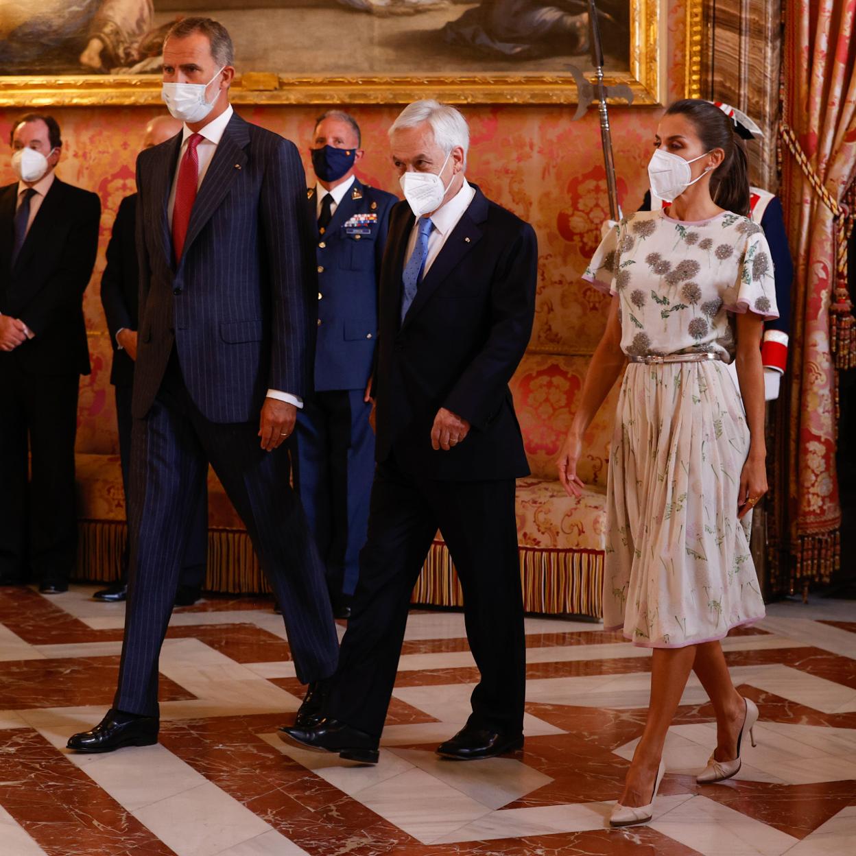 Pincha en la foto para ver los mejores looks de la Reina Letizia.