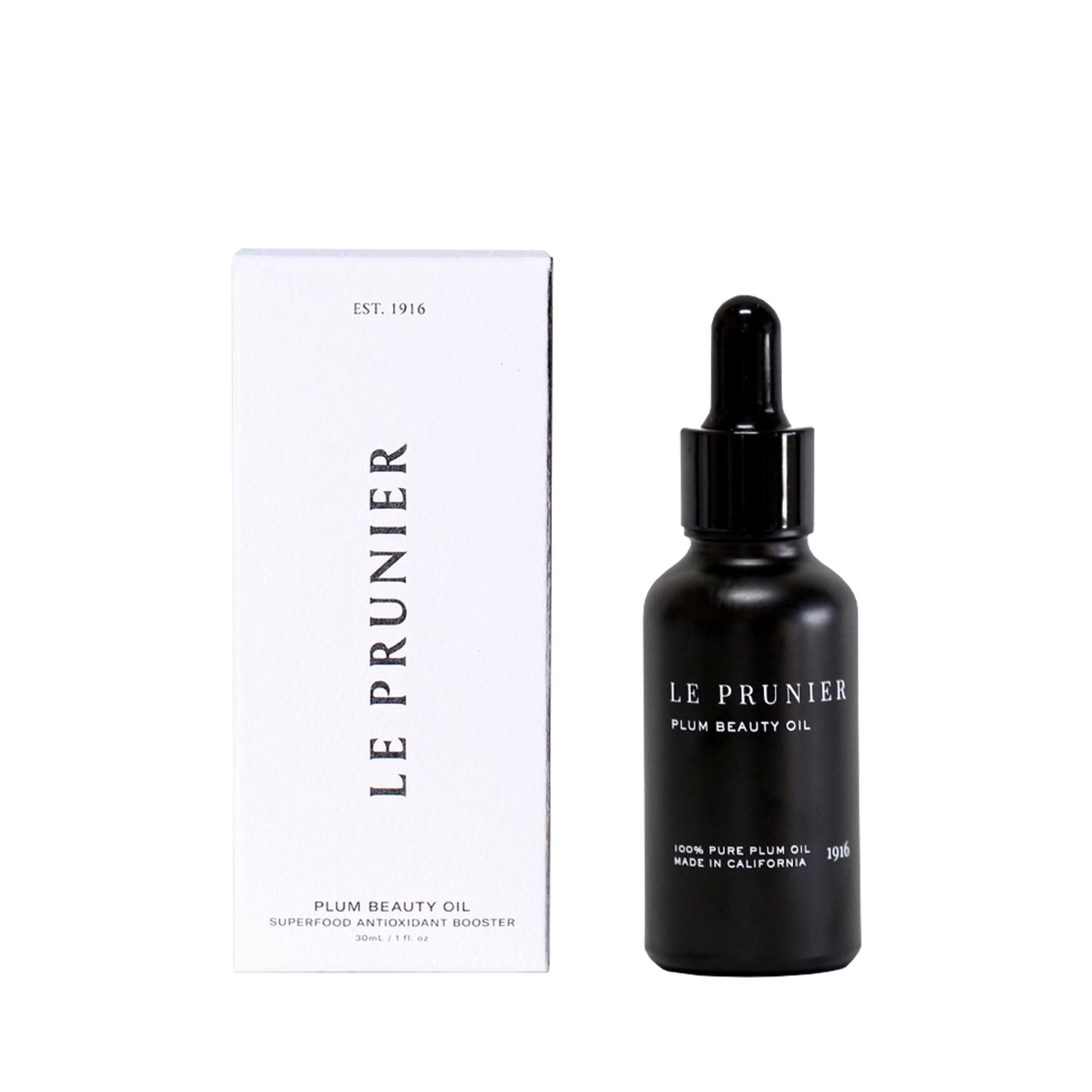 Plump Beauty Oil de Le Prunier. Un aceite antiedad multiusos que está arrasando en ventas. Su aceite de semilla de ciruela orgánico prensado en su ingrediente estrella y sus beneficios, infinitos. Es antioxidante, reduce las marcas de acné y la hiperpigmentación, aporta luminosidad, combate los signos del envejecimiento y se puede utilizar en la cara, en el cuerpo y en el pelo. Encuéntralo en jcApotecari por 102 euros.