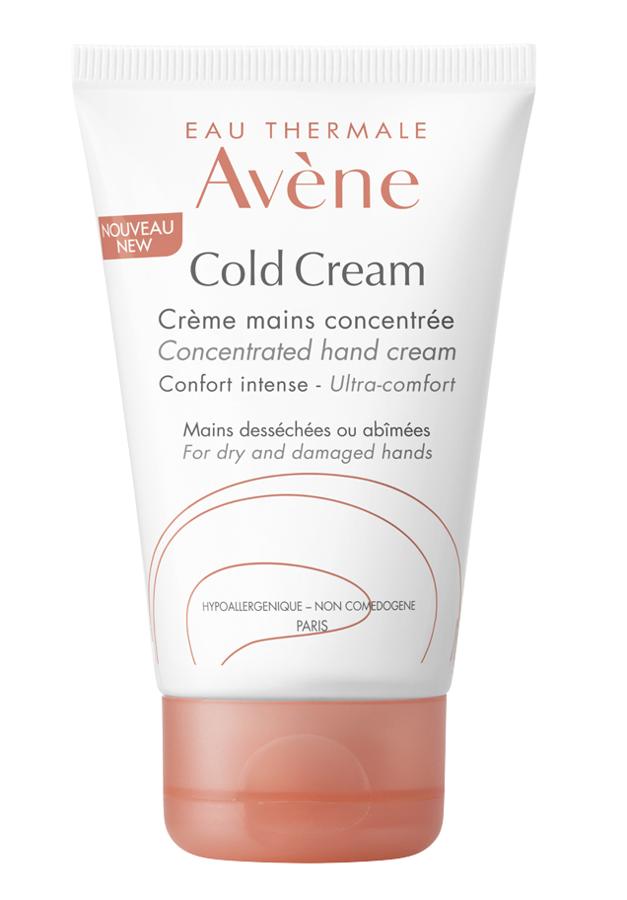 Crema de manos concentrada untuosa que no tiene efecto graso, ni pegajoso. Proporciona una nutrición intensa, repara y regenera la piel gracias al sucrafalto; calma la piel gracias a la presencia del agua termal de Avéne. (6,85 euros).