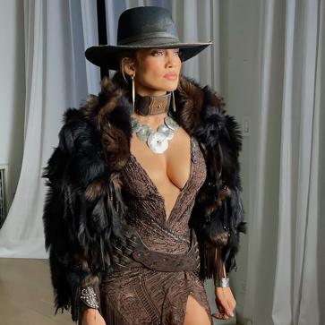 Imagen secundaria 1 - De Jennifer Lopez a Gigi Hadid: Los mejores (y peores) looks y vestidos de la MET Gala 2021