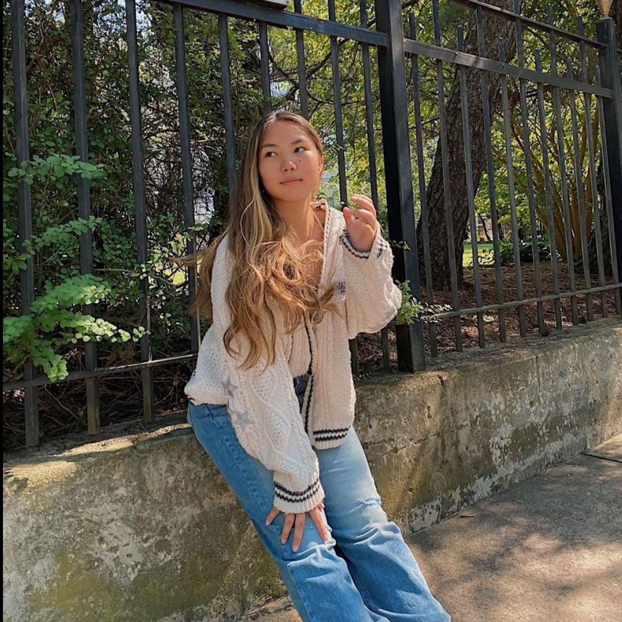 Pincha en la imagen para descubrir los cárdigans más bonitos de las nuevas colecciones que son la prenda que no puede faltar en tus looks de entretiempo.